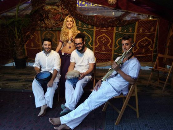 DANZA ORIENTAL Y PERCUSION