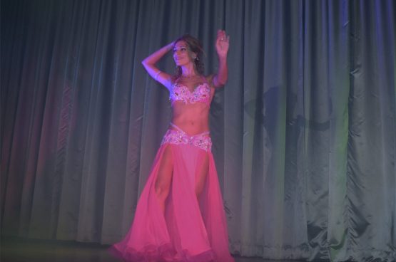 Laura en La Cena De Lo Locos